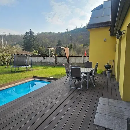 Villa Modern House With Heated Pool, 20 Minutes From The Center Of Prague