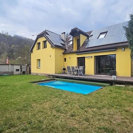 Modern House With Heated Pool, 20 Minutes From The Center Of Villa *